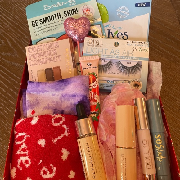 Revolution Other - Valentine Makeup Box #1